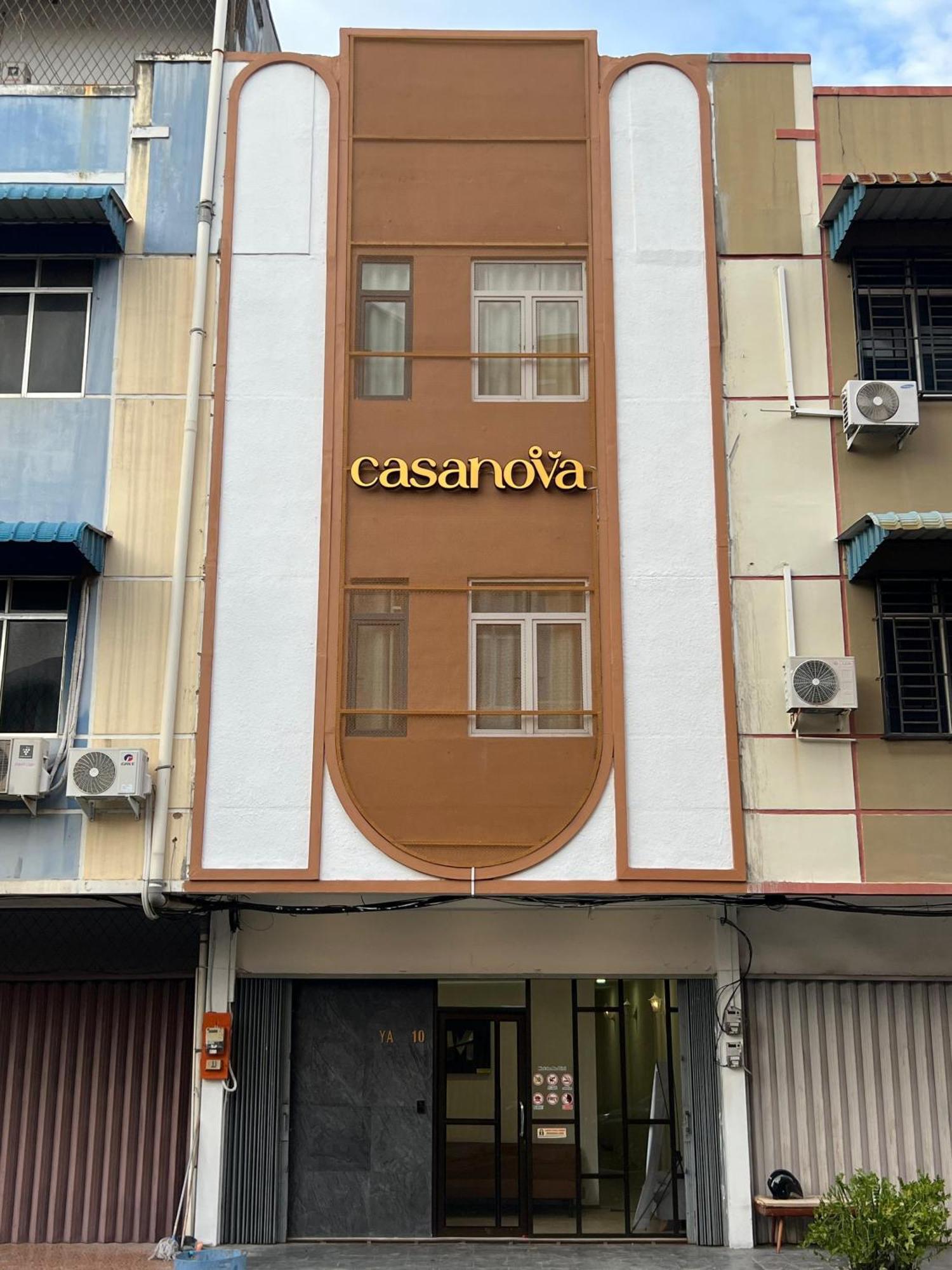 Casanova Penuin Batam *